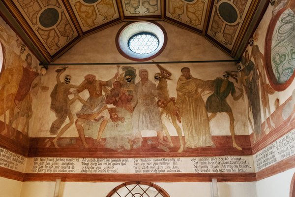 Fresken in der Totenkapelle Wolhusen. | Bild: Gregor Gander